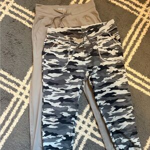 ZYIA Womens Camouflage and Gray Joggers